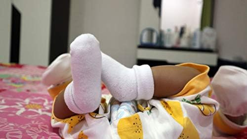 Универсални Чорапи за Новородени, От 0-3 Месеца и Бебета 3-12 месеца с Дебели Плюшени Белезници за Малки Момчета